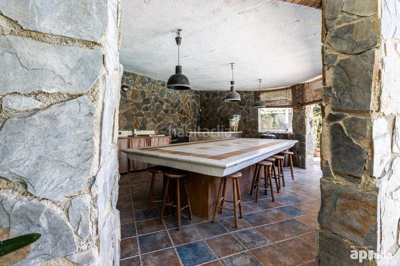 Foto e5725e1c-4ff6-4327-9caa-3b1926befbbd. Chalet impresionante casa en castellar del valles, zona Airesol en Castellar del Vallès