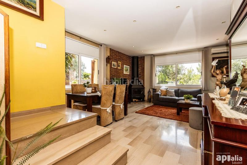 Foto e7253e48-b16d-45ab-bbfc-ee062fe0098b. Chalet impresionante casa en castellar del valles, zona Airesol en Castellar del Vallès