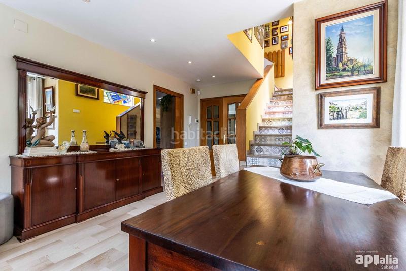 Foto fd844935-4666-4f06-8845-7d8dc4e28788. Chalet impresionante casa en castellar del valles, zona Airesol en Castellar del Vallès