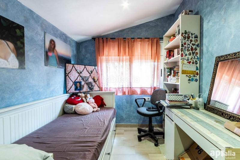 Foto fde3389b-d1a3-43ba-a4ad-74d01904155b. Chalet impresionante casa en castellar del valles, zona Airesol en Castellar del Vallès