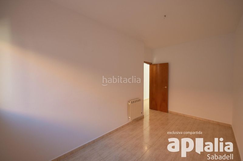 Foto 59620f47-3577-44d5-8ee7-725a8776213f. Casa adossada amb aparcament a Sentmenat