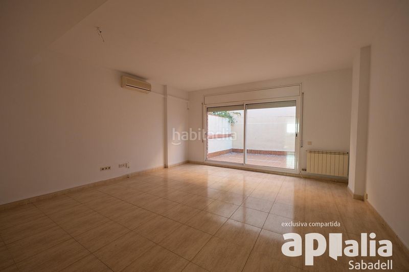 Foto e42e39ab-3a19-4222-b461-9ca7fddd271f. Casa adossada amb aparcament a Sentmenat