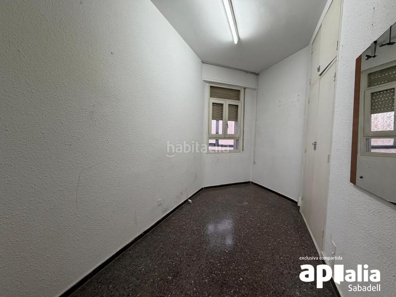 Foto c27199bf-279c-487f-8571-a46cad22c8d7. Flat with parking in Creu Alta Sabadell