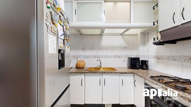 Foto 4ce30c68-f009-4a77-b336-a1b80815f571. Maison jumelée avec chauffage parking dans Creu de Barberà Sabadell