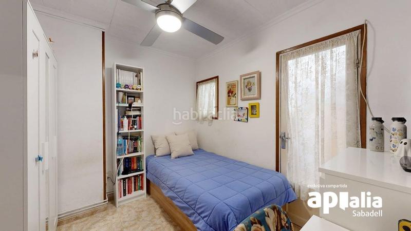 Foto d58ef733-8f00-4801-a525-67a68423280e. Maison jumelée avec chauffage parking dans Creu de Barberà Sabadell