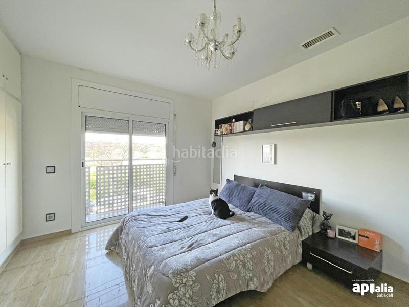 Foto 6b671e45-c48b-49ba-8188-94500d36463f. Casa a schiera con parcheggio in Ca n'Oriac Sabadell