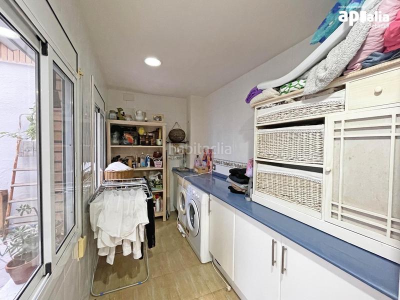 Foto e3435a73-9b1b-4814-93fe-b381cb2d5ef4. Casa a schiera con parcheggio in Ca n'Oriac Sabadell