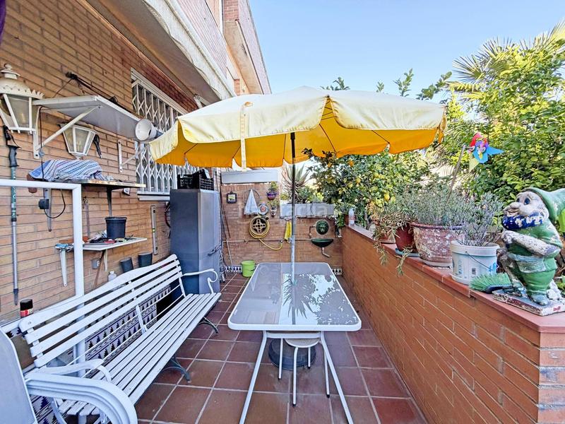 Foto 3096223f-5dd8-4045-8890-59a4326e58a5. Semi detached house with heating parking in Can Deu Sabadell