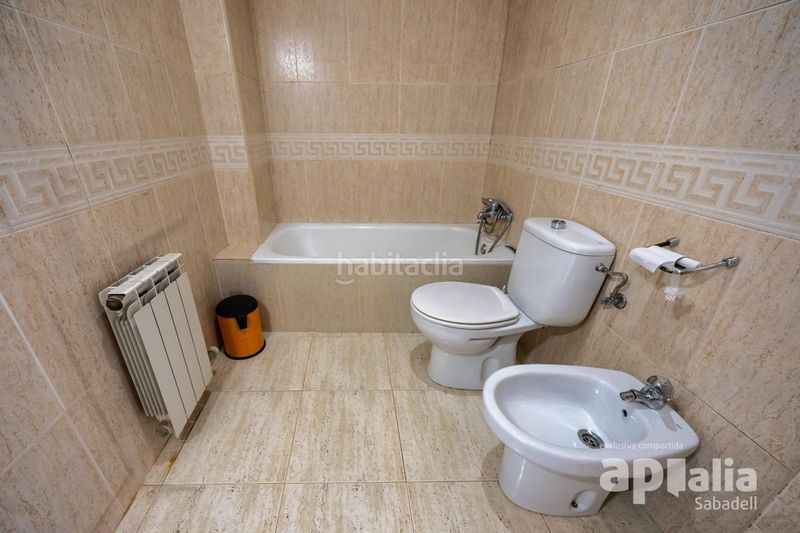 Foto 25652a0f-cd11-4394-bdb5-9dfd60fed739. Pis amb aparcament a Centre Sabadell