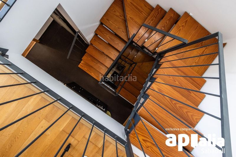 Foto c5471a5a-3863-436a-931b-cddb2808668f. Casa amb calefacció aparcament a Gràcia Sabadell