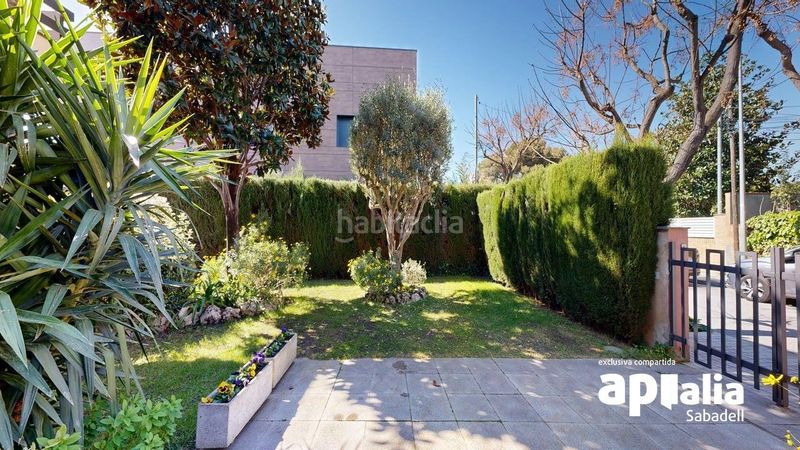 Foto 5c620a6e-a33e-474c-a9f2-88bdb4a16b80. Casa amb calefacció aparcament a Centre Sabadell