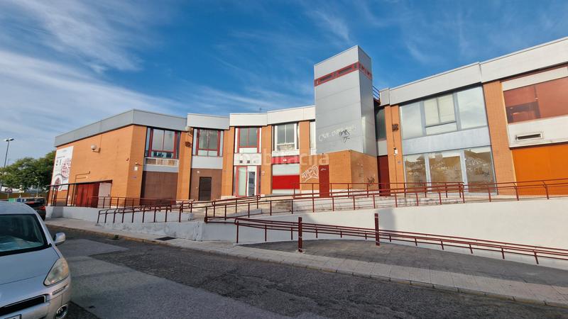 Foto 38e5a160-f5eb-4e0f-a971-32df1026eee2. Affitto posto auto in avenida de cuba 10 in Ciudad Aljarafe Mairena del Aljarafe