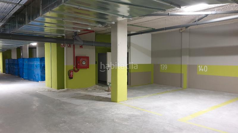 Foto 1c1a17ee-163c-4c84-b14f-f2c83b44350c. Aparcament cotxe a avenida de los olmos 58 a Nuevo Bulevar Mairena del Aljarafe