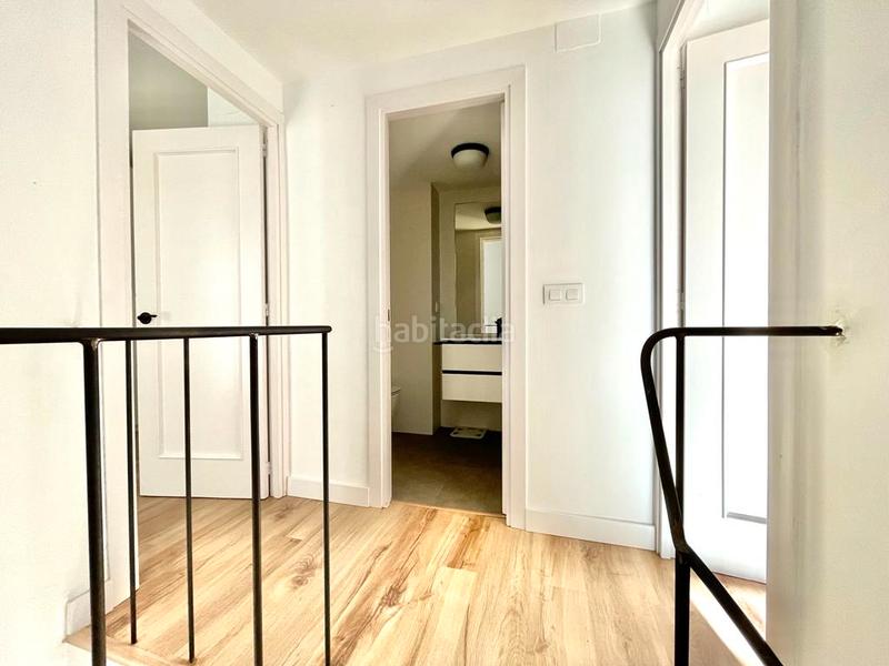 Foto 57e4d420-ffb7-4750-bf81-627e461d9ea8. Location duplex dans avenida los pinos 34 dans Simon Verde Mairena del Aljarafe