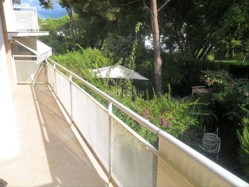 Foto f3aea44a-b45e-4bcf-aebf-72bf555abec1. Miete zweistöckige wohnung in avenida los pinos 34 in Mairena del Aljarafe