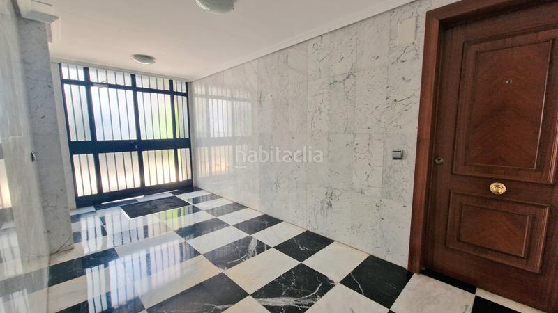 Foto 726d5dfe-6776-4a70-bd89-3a5cbe0178cf. Appartement dans Triana Este Sevilla