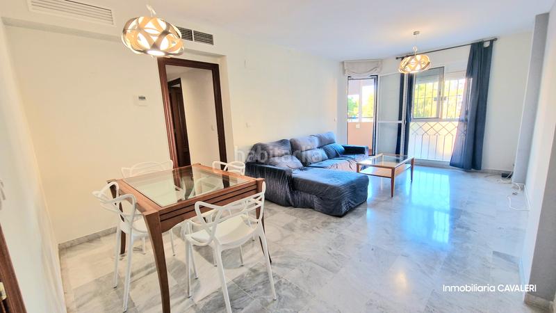 Foto 32a21c88-e66e-4fde-ae85-13f8344c0aa5. Rent flat with parking pool in Ciudad Aljarafe Mairena del Aljarafe