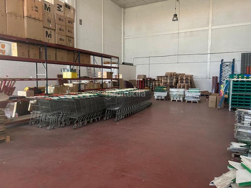 Foto f3b57713-b97d-40fc-bd0f-42f2667a4e78. Location bâtiment à usage industriel dans Pisa Mairena del Aljarafe