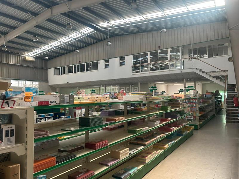 Foto 7f518b21-c061-4297-b3bf-921dc81b2837. Rent industrial building in Pisa Mairena del Aljarafe