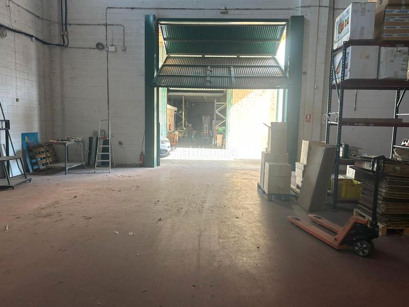 Foto c289f2cb-4856-4c40-9989-1fc848dc338e. Rent industrial building in Pisa Mairena del Aljarafe