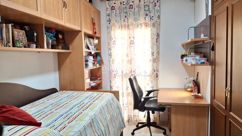 Foto 287805c0-d252-4dc4-8652-0a2ca1a95458. Doppelhaus mit kamin parking in Almensilla