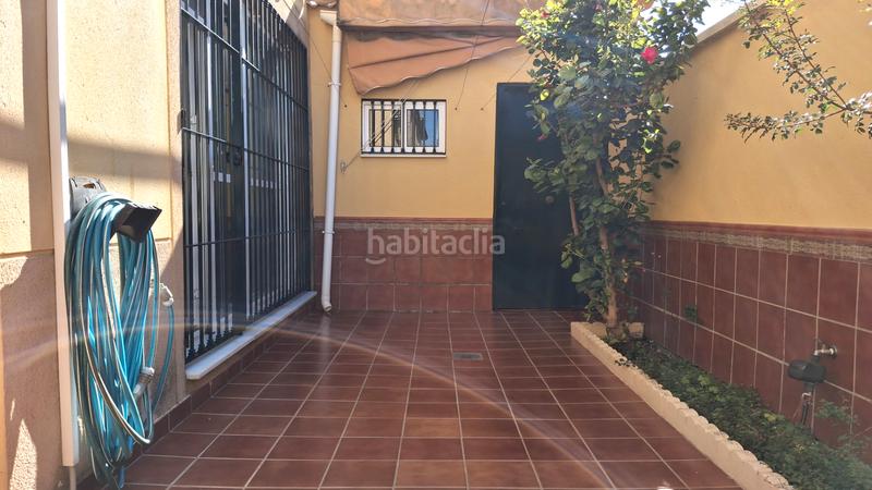 Foto 565a5e67-82be-440f-978b-69659e571992. Doppelhaus mit kamin parking in Almensilla