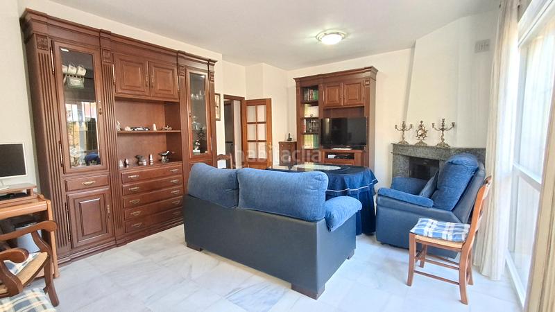 Foto 697aaf24-2783-4ba5-ad7a-3c99ffdd8e5e. Doppelhaus mit kamin parking in Almensilla