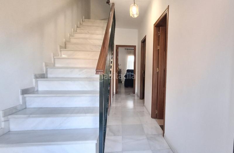 Foto 928fe160-78d0-4671-94d0-d27f6d64a7d4. Doppelhaus mit kamin parking in Almensilla