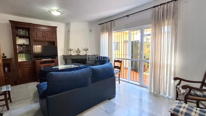 Foto b3c2d454-3b85-4cbb-9e06-b34ca36cbdcd. Doppelhaus mit kamin parking in Almensilla