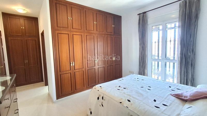 Foto cb3ac056-8088-4339-977d-9a2623682246. Doppelhaus mit kamin parking in Almensilla