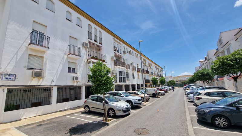 Foto eb9bfb4b-0e3d-4a1f-aaf6-bbd50c9d5213. Pis a Lepanto Mairena del Aljarafe