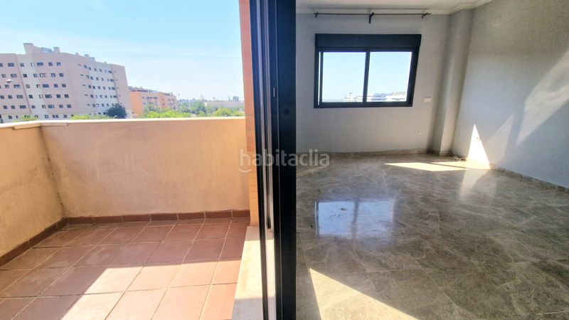 Foto 10e500fa-31ef-4d94-bd25-7c4711b6694c. Etagenwohnung in avenida de la filosofía 22 in Nuevo Bulevar Mairena del Aljarafe