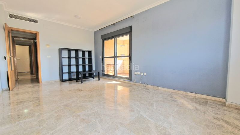 Foto 8b8c73ba-5249-44c8-9b3c-1b6b68f0e20d. Etagenwohnung in avenida de la filosofía 22 in Nuevo Bulevar Mairena del Aljarafe