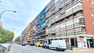 Appartement  Avenida de la reina mercedes. ¡espectacular piso!