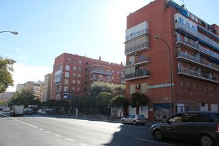 Local Comercial en Ronda de Capuchinos 4