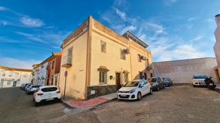 Casa adossada en Calle arboleda 6