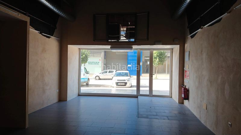 Foto 9f79e3dd-ed27-4ab4-957a-c4b5b4d5a33b. Local comercial a calle hacienda 30 a Pisa Mairena del Aljarafe