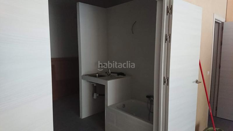 Foto bab58653-8968-4b2d-acbe-b25ba27e3093. Local comercial a calle hacienda 30 a Pisa Mairena del Aljarafe