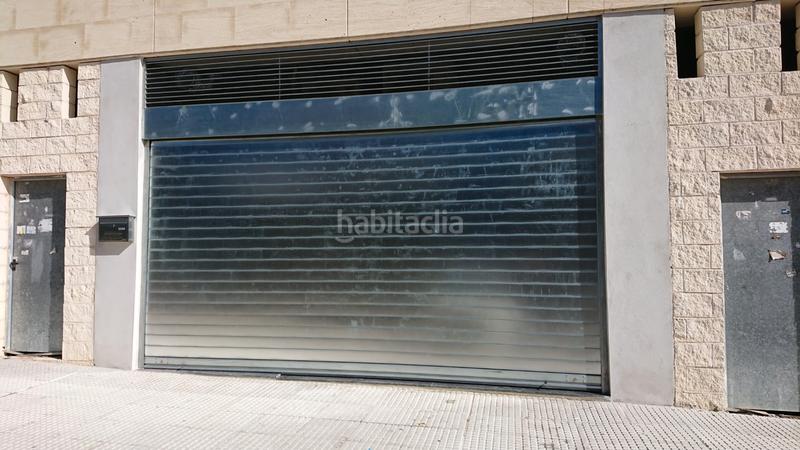 Foto ca17a443-9d77-47b8-a0cb-4218adb80930. Local comercial a calle hacienda 30 a Pisa Mairena del Aljarafe