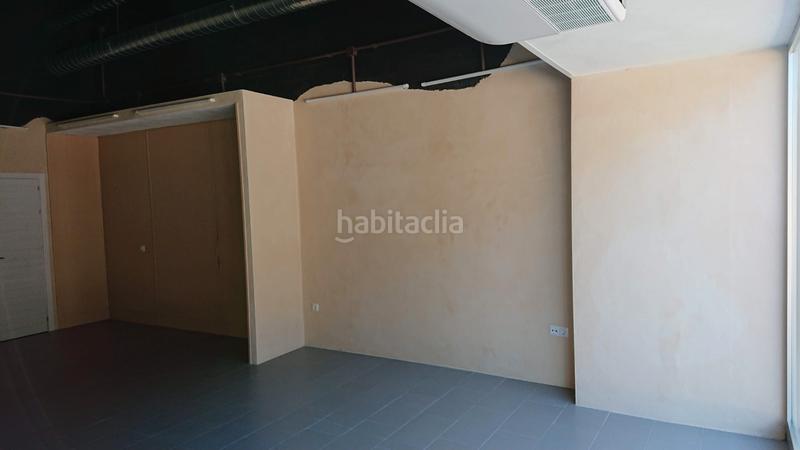 Foto d64a49a0-f651-4619-a149-1ec7dc2fb861. Local comercial a calle hacienda 30 a Pisa Mairena del Aljarafe