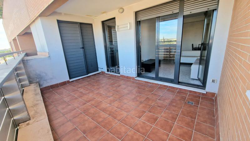 Foto 3584f1e7-5c0c-4529-9597-4519875f4f20. Etagenwohnung mit parking pool in Nuevo Bulevar Mairena del Aljarafe