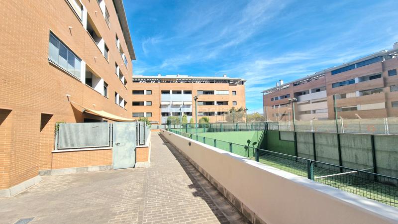 Foto 777f1100-5a46-4cde-986d-630c833b7624. Pis amb aparcament piscina a Nuevo Bulevar Mairena del Aljarafe