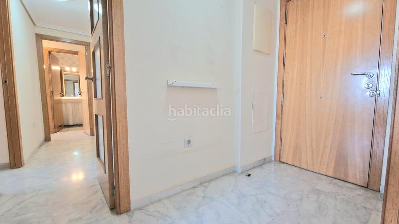 Foto f73ef378-7ea2-4fc5-ab67-0b3a61bca01f. Pis amb aparcament piscina a Nuevo Bulevar Mairena del Aljarafe