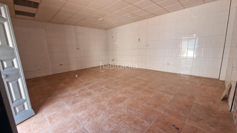 Foto 51cf4b70-432c-40e9-b5af-0f2d2fa0e411. Local comercial a calle barcelona 19 a Lepanto Mairena del Aljarafe
