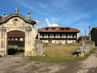 Casa  Sopeña. Casona montañesa en sopeña