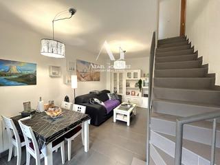 Duplex à Udías. Dúplex con piscina y garaje en udías