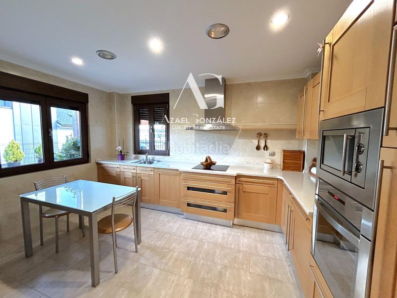 Foto 10ce059e-04e7-4efa-9e53-a66c0dd29cb1. Chalet con riscaldamento parcheggio in Suances