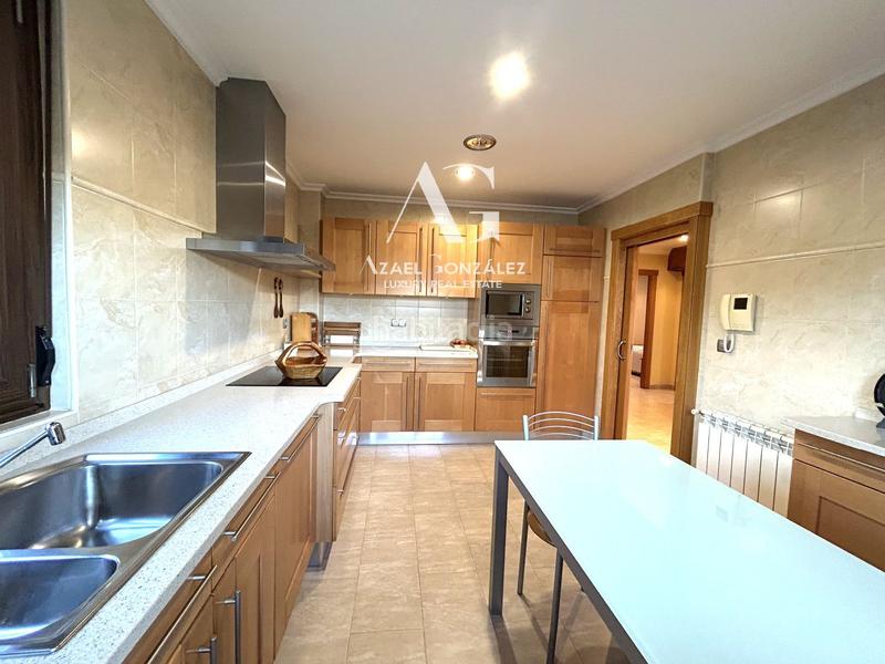 Foto d927e677-8e5d-4cc5-9875-587e140477bd. Chalet con riscaldamento parcheggio in Suances