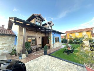 Xalet a Suances. Chalet independiente con encanto en hinojedo