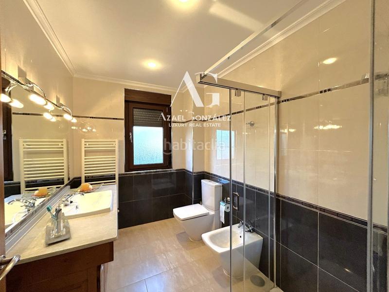 Foto f463c92a-726f-4a21-9f50-1ff15c1f34c2. Chalet con riscaldamento parcheggio in Suances